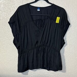 Old Navy Black V-Neck Blouse